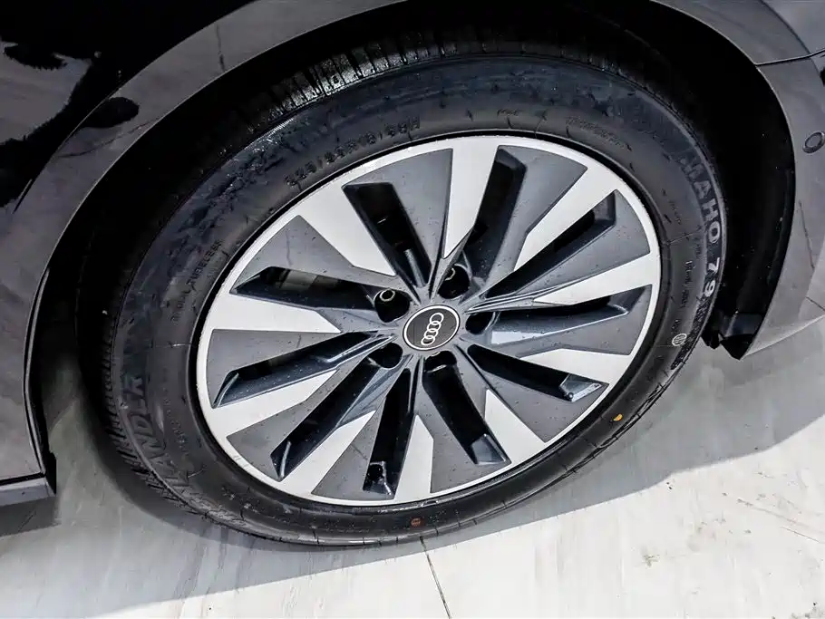 Audi A6L 2022 — фото 16