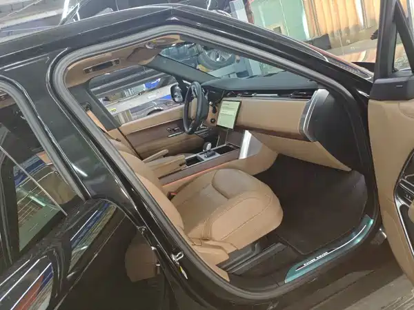 Land Rover Range Rover 2025