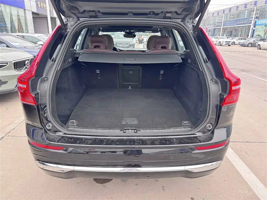 Volvo XC60 PHEV 2024 — фото 13