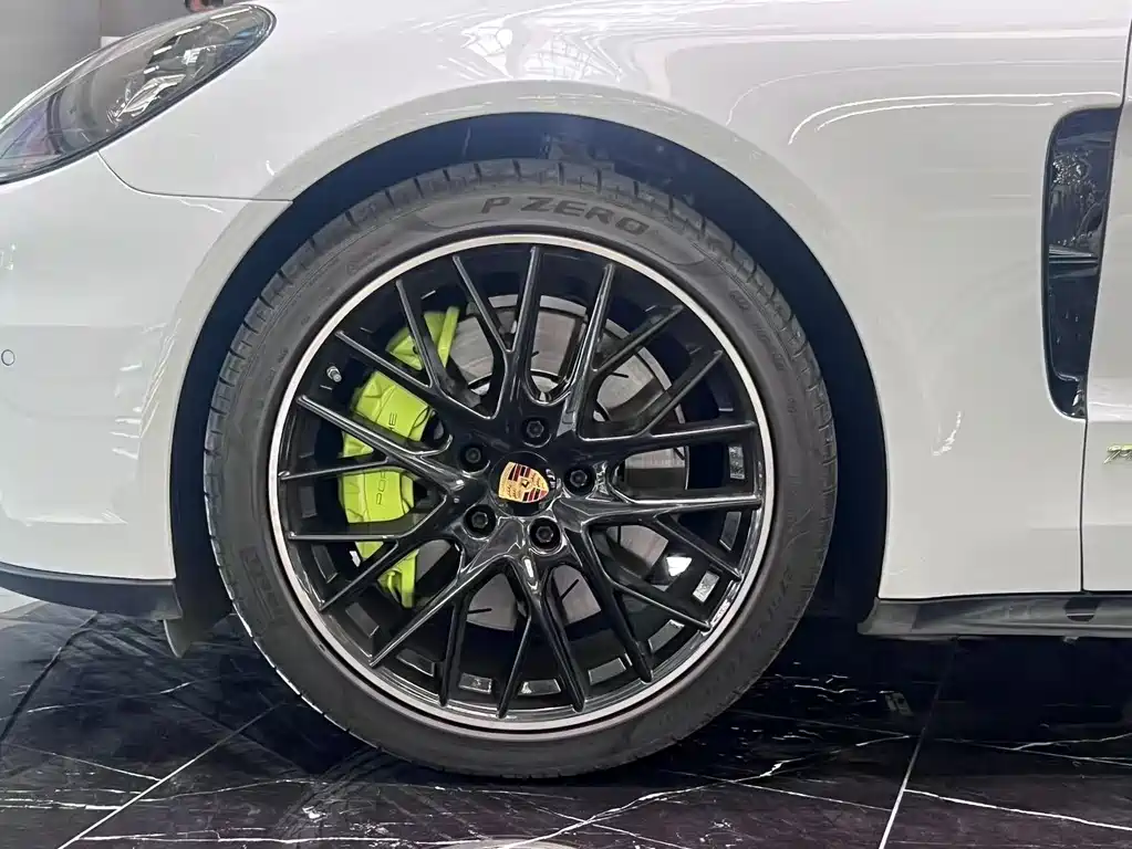 Porsche Panamera Hybrid 2021 — фото 19