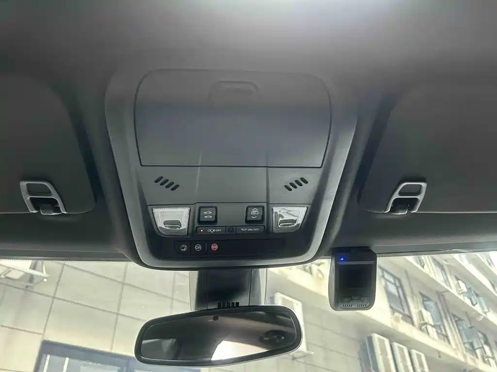Cadillac XT5 2022 — фото 16