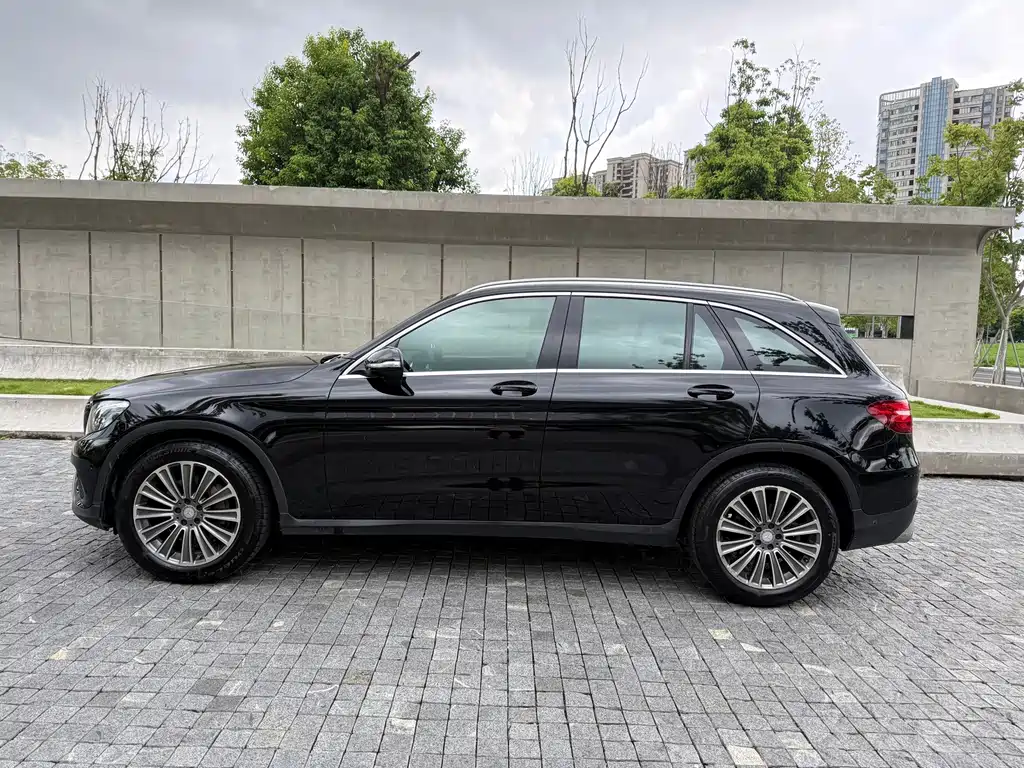 Mercedes-Benz GLC 2016 — фото 10