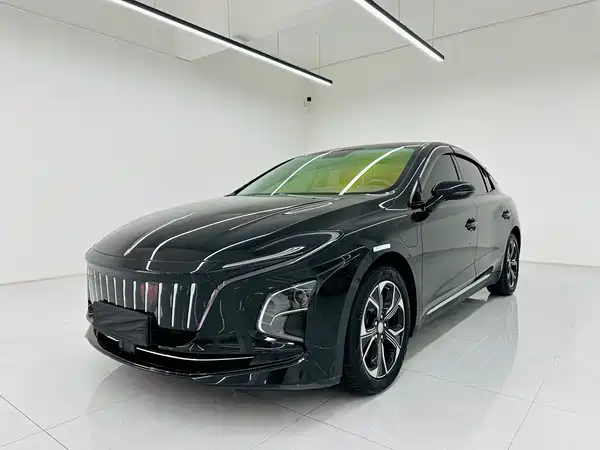 Hongqi E-QM5 2024