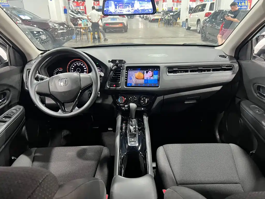 Honda Vezel 2020 — фото 9