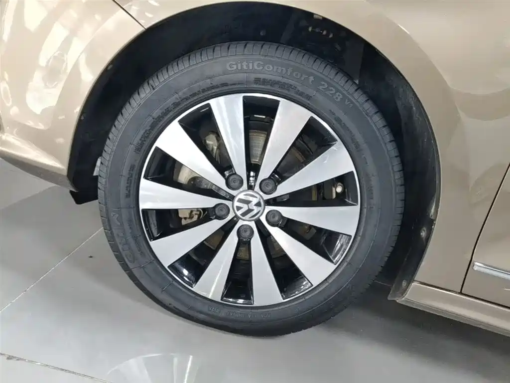 Volkswagen Sagitar 2018 — фото 23