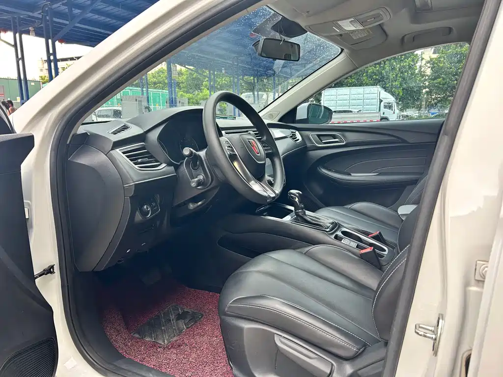 Roewe i5 2019
