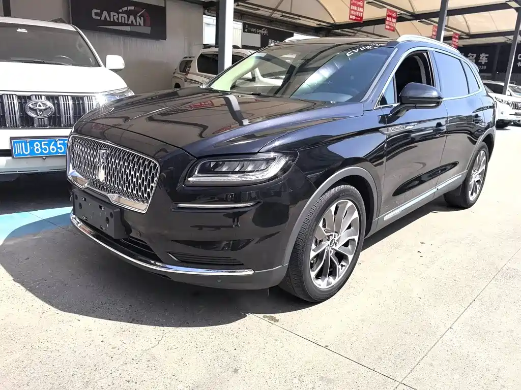Lincoln Nautilus 2021