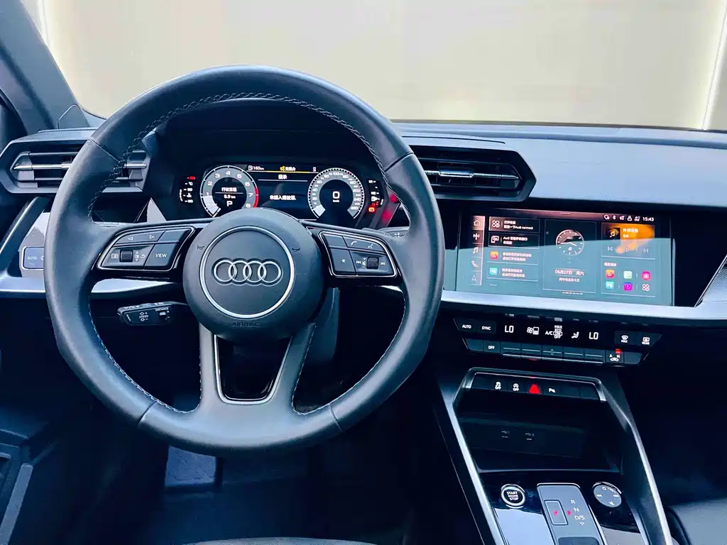 Audi A3 2023 — фото 12