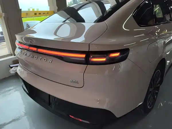 Leapmotor B01 2025