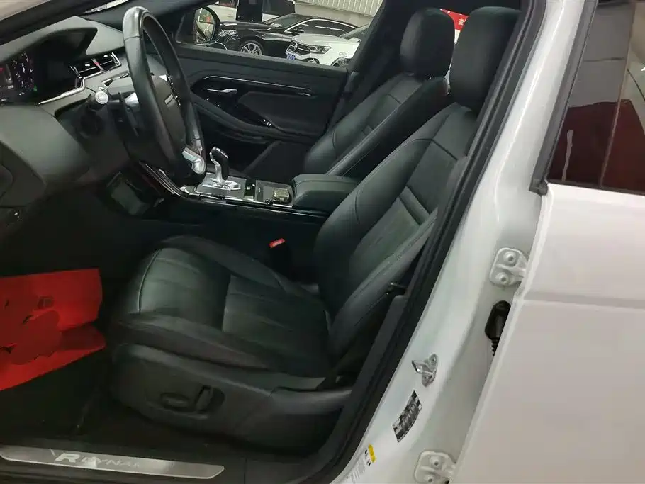 Land Rover Evoque 2020 — фото 9
