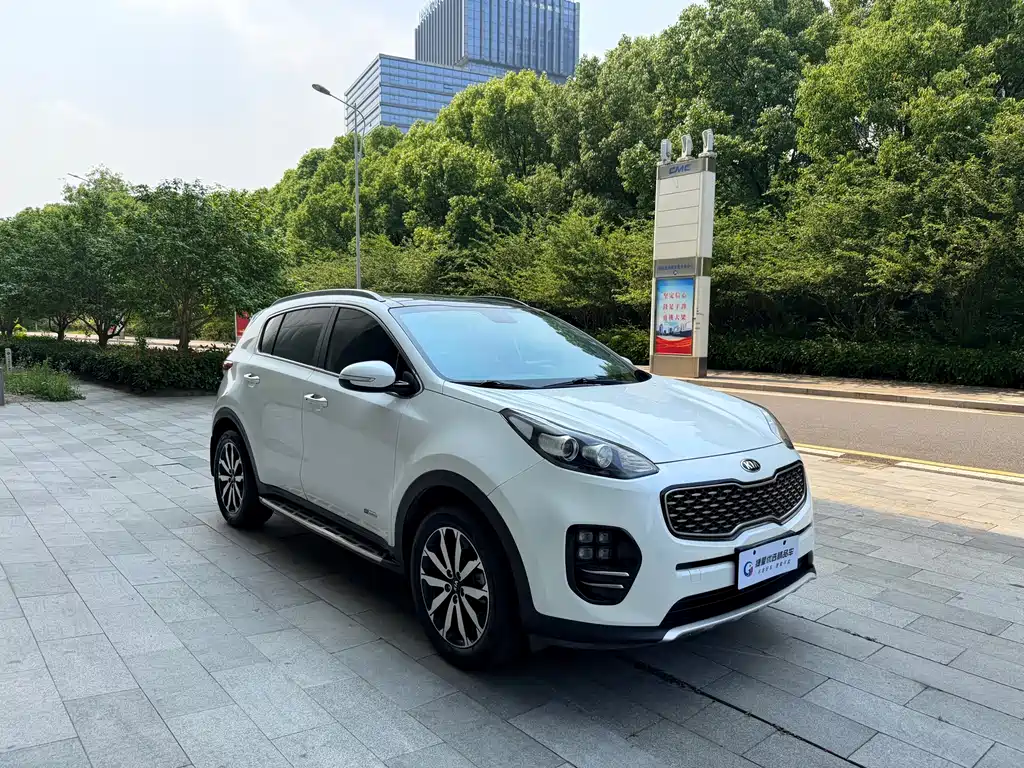 Kia KX5 2016 — фото 3