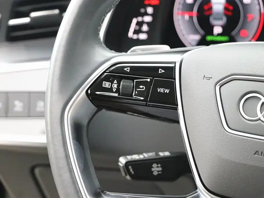 Audi A7L 2022 — фото 16
