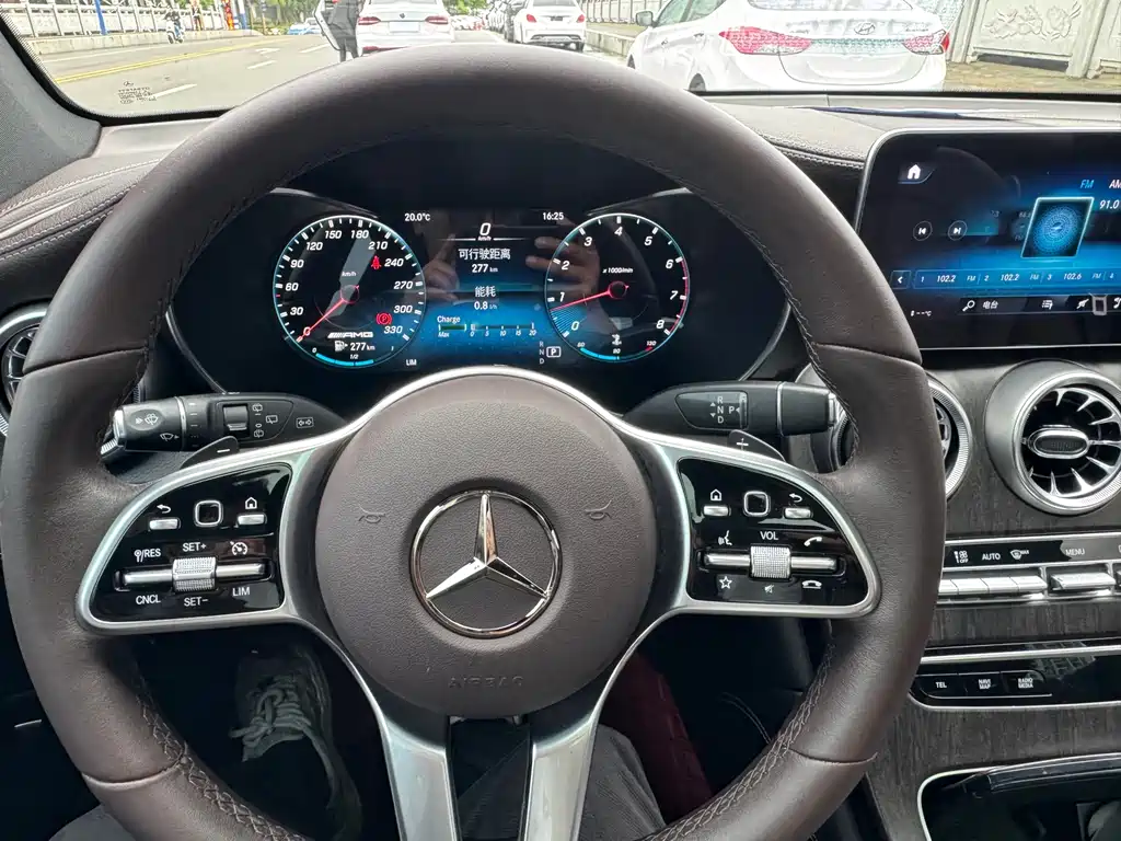 Mercedes-Benz GLC 2019 — фото 9