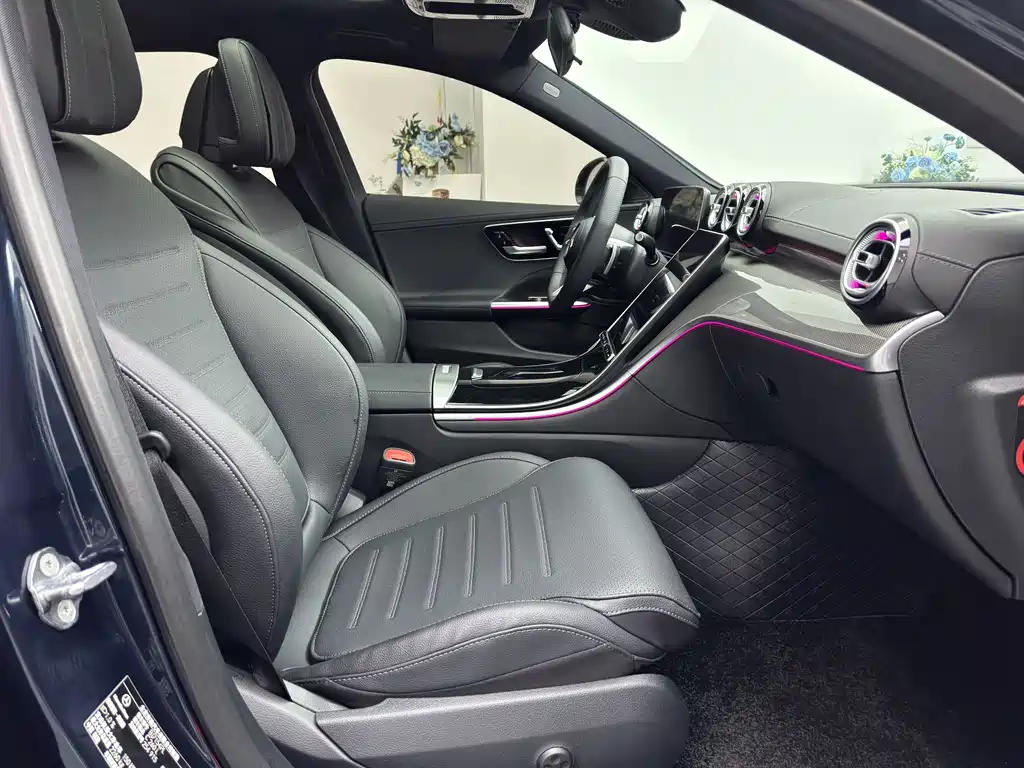 Mercedes-Benz C-Class 2024 — фото 13