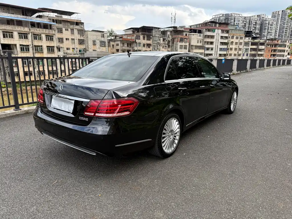 Mercedes-Benz E-Class 2014 — фото 8