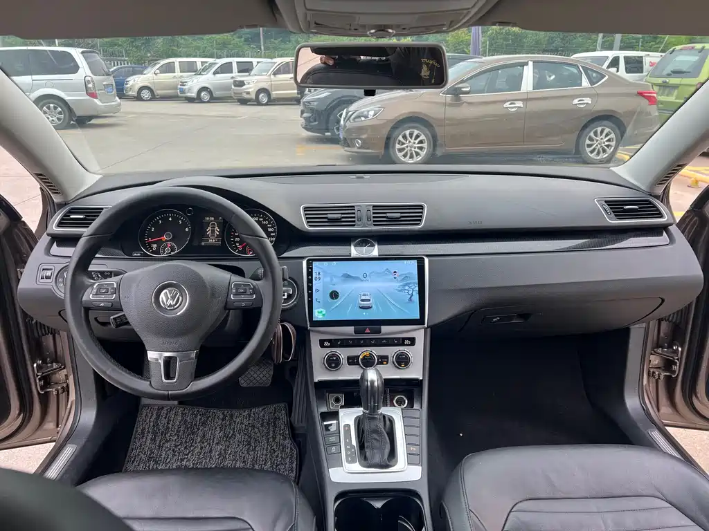 Volkswagen Magotan 2012