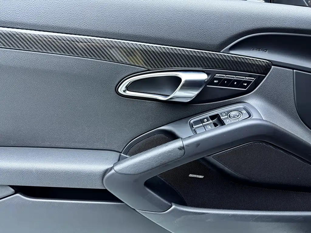Porsche 718 2018 — фото 10