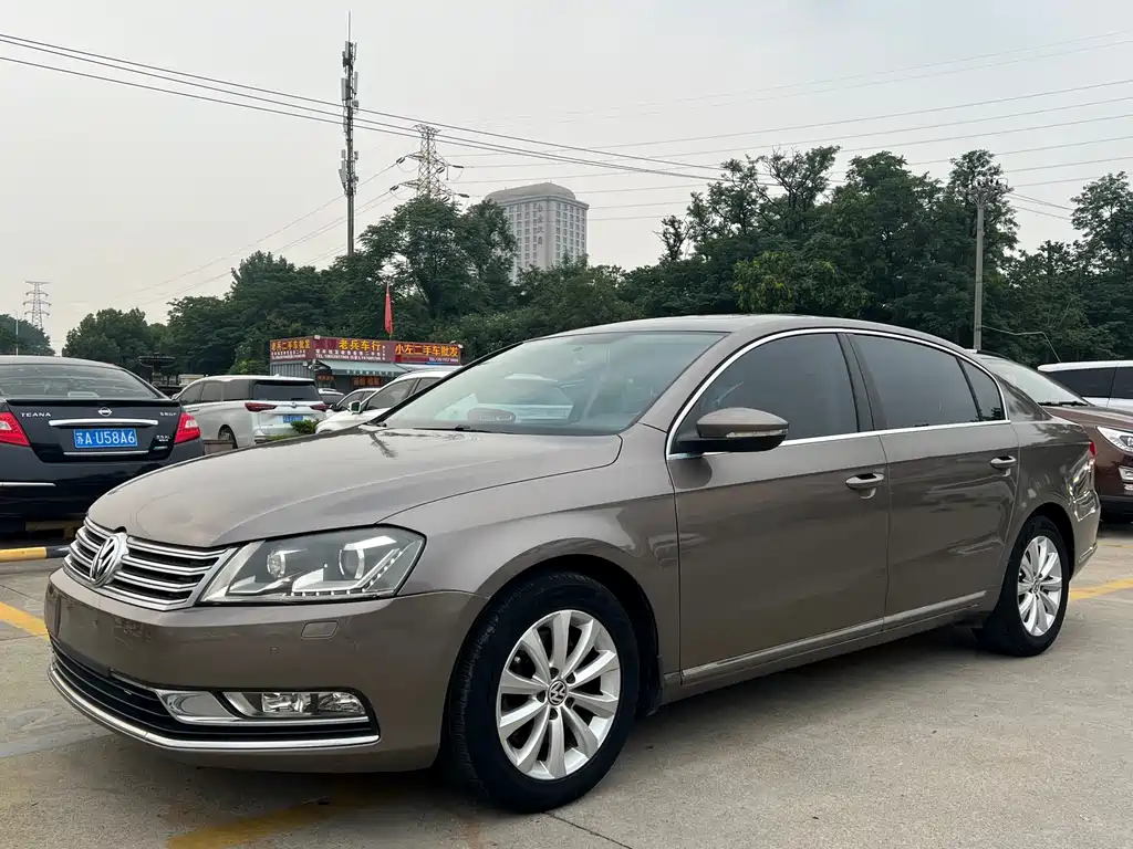 Volkswagen Magotan 2012