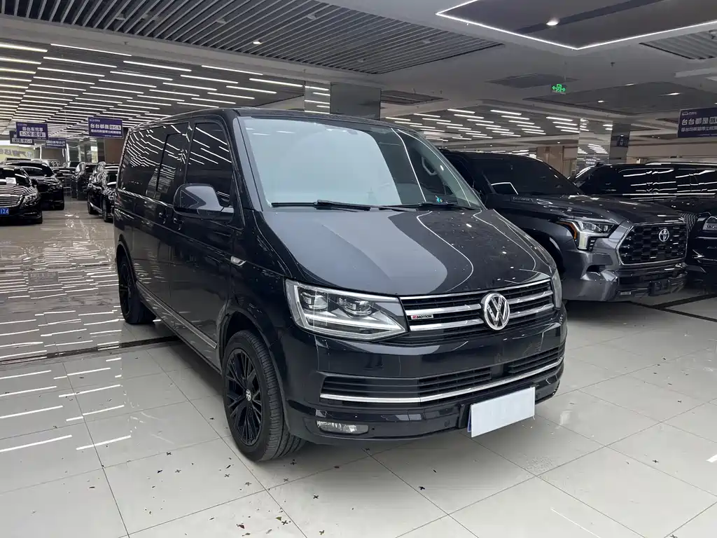 Volkswagen Multivan 2019 — фото 3