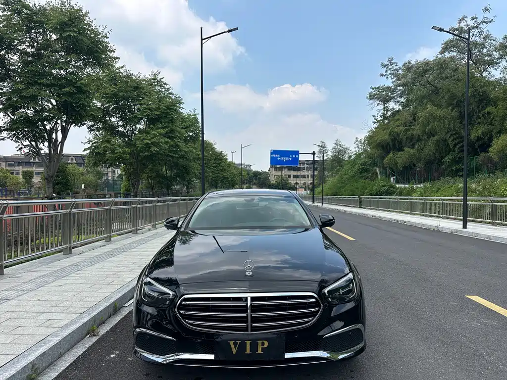 Mercedes-Benz E-Class 2023 — фото 2