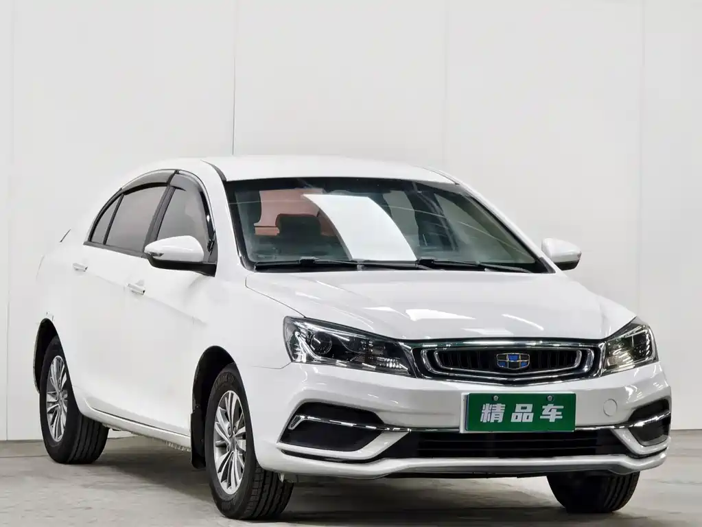 Geely Emgrand 2018 — фото 3