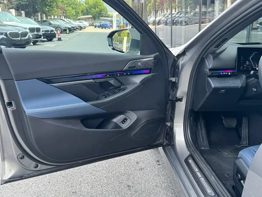 BMW 5 Series 2024