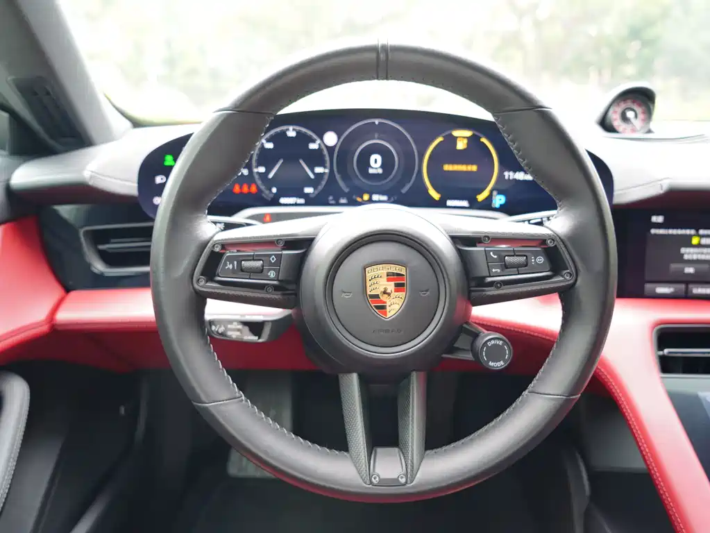 Porsche Taycan 2021 — фото 10
