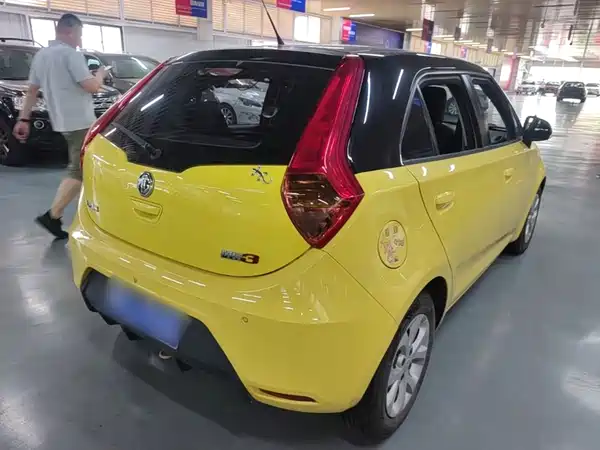 MG MG3 2015