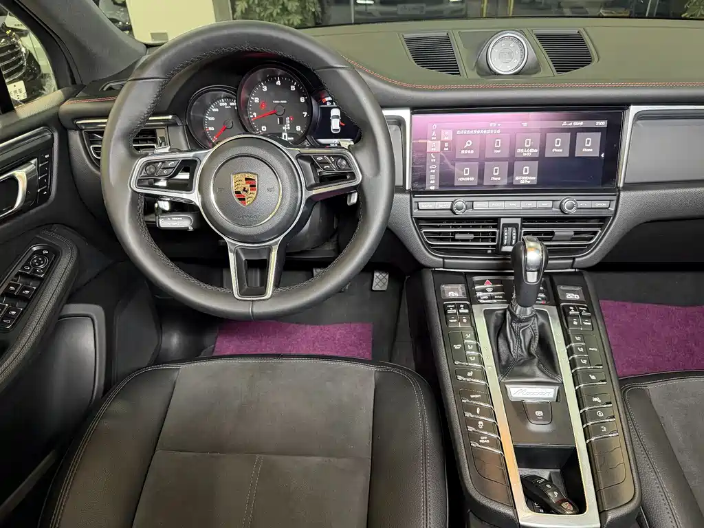 Porsche Macan 2019 — фото 11