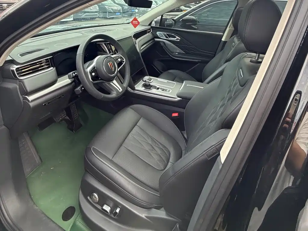 Hongqi HS7 PHEV 2025