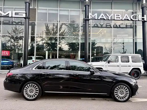 Mercedes-Benz E-Class 2023