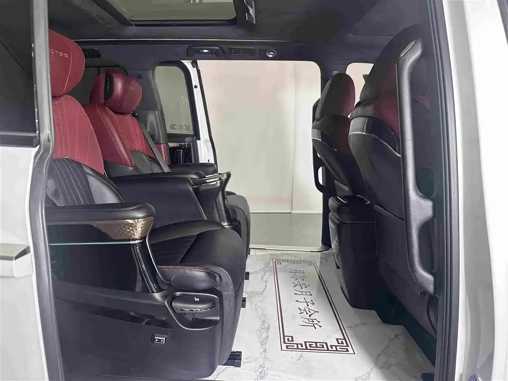 GAC Motor Trumpchi M8 2023 — фото 16