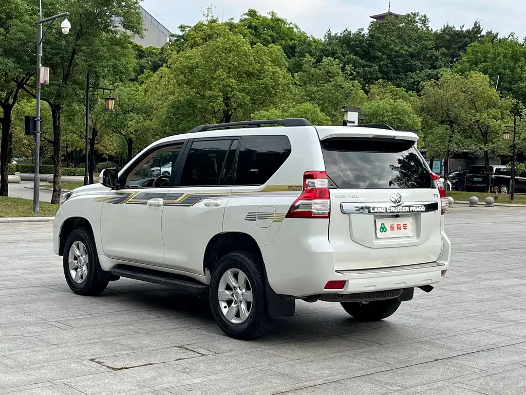 Toyota Prado 2016 — фото 18