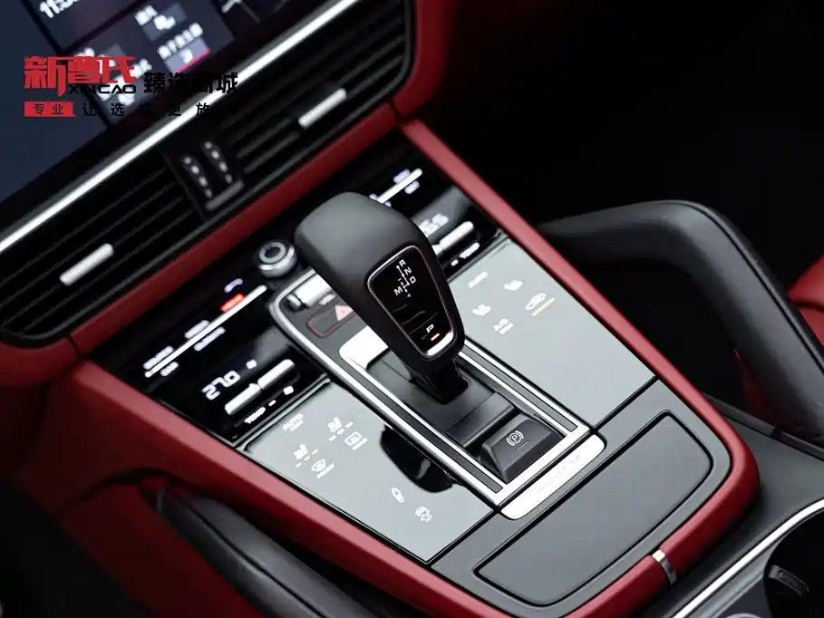 Porsche Cayenne 2019 — фото 15
