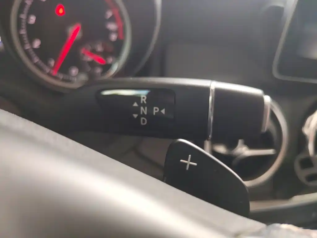 Mercedes-Benz GLA 2018 — фото 14