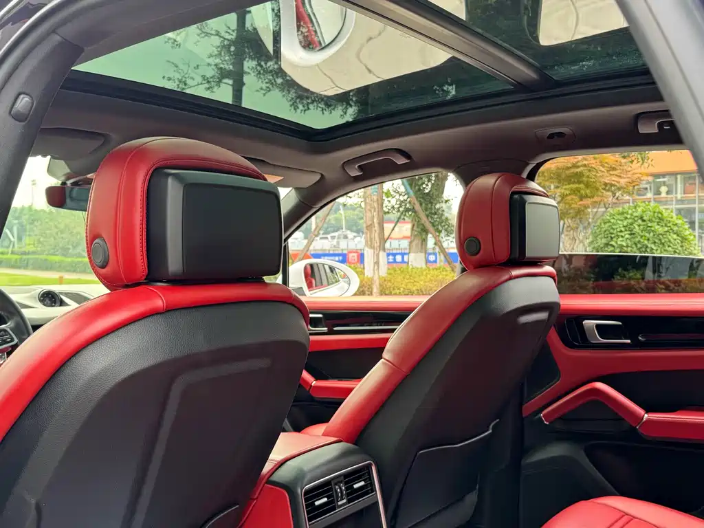 Porsche Cayenne 2019 — фото 14