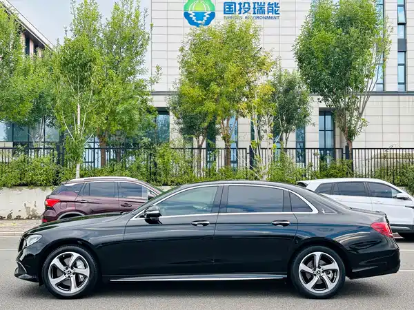 Mercedes-Benz E-Class 2017