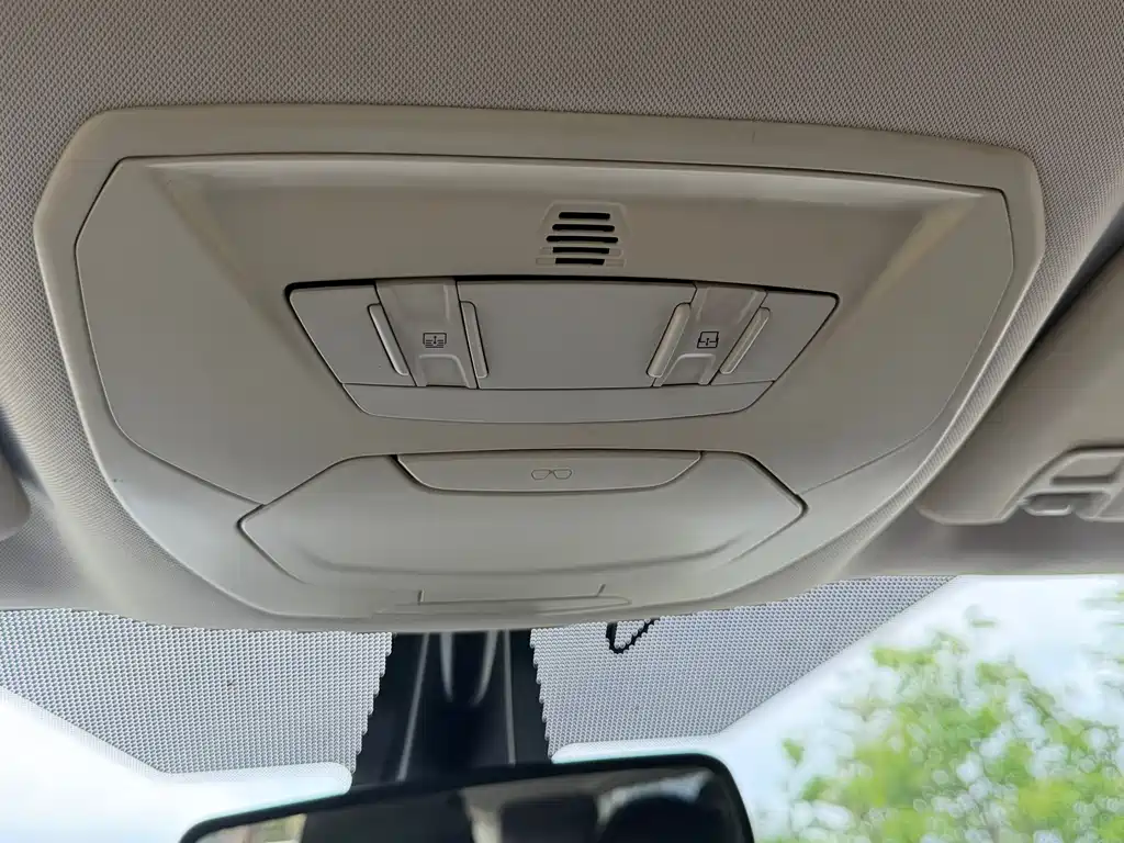 Ford Kuga 2016 — фото 16