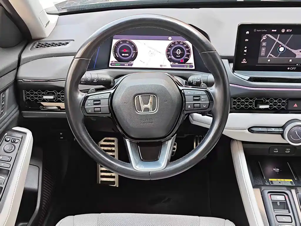 Honda Accord New Energy 2023 — фото 13