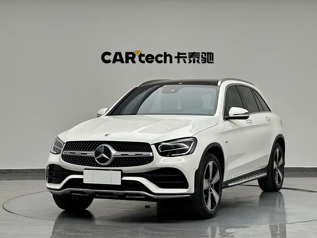 Mercedes-Benz GLC 2022 — фото 1