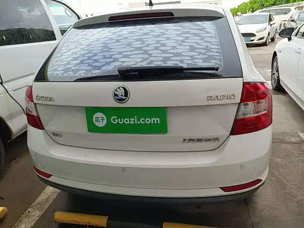 Skoda Rapid Spaceback 2016