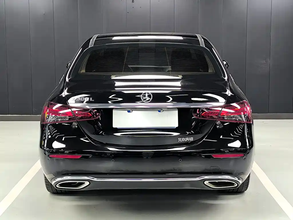 Mercedes-Benz E-Class 2021 — фото 19