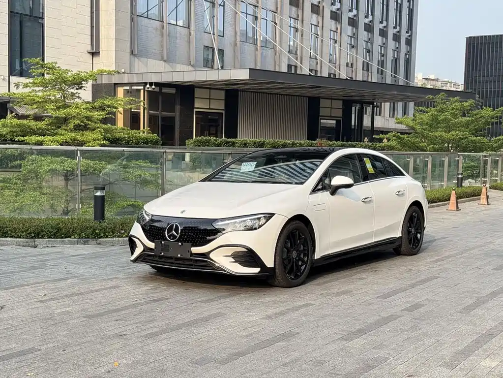 Mercedes-Benz EQE 2025