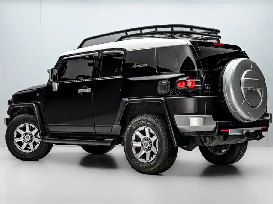 Toyota FJ Cruiser 2020 — фото 5