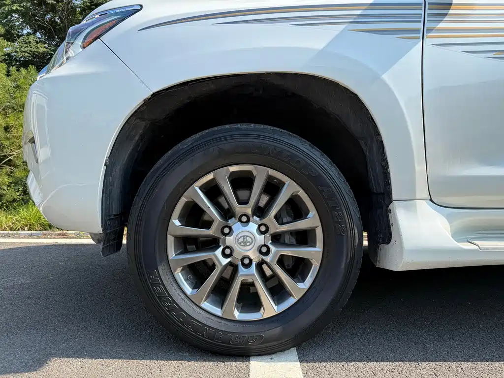 Toyota Prado 2019