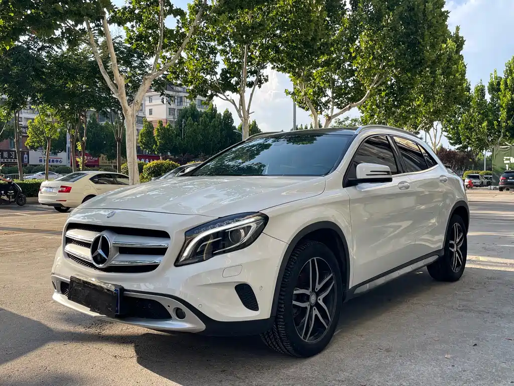 Mercedes-Benz GLA 2017 — фото 1