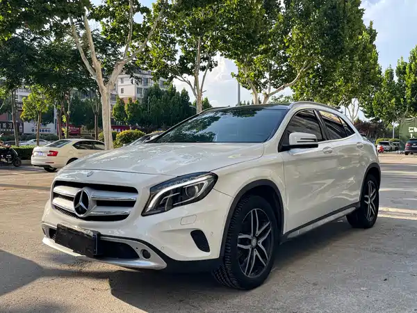Mercedes-Benz GLA 2017