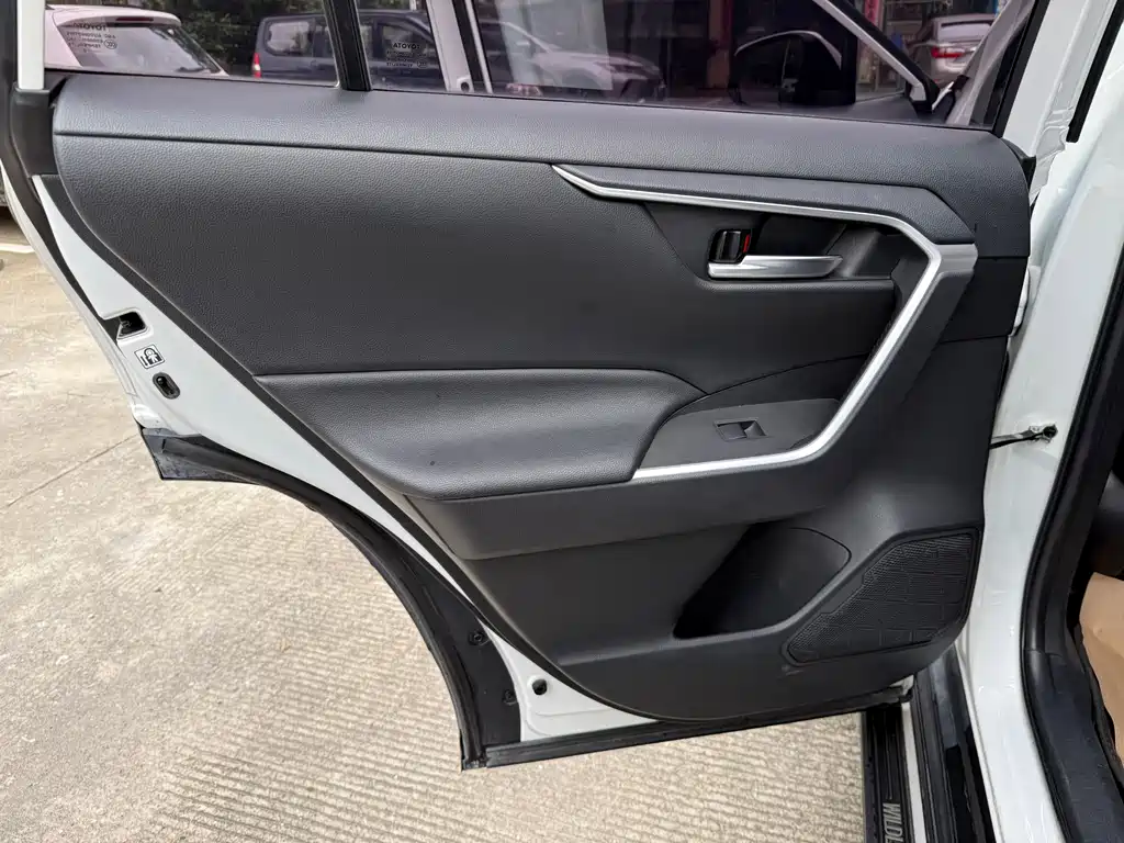 Toyota Wildlander 2020 — фото 23