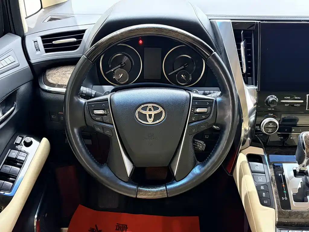 Toyota Vellfire 2022 — фото 7