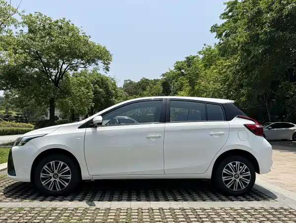 Toyota Yaris L 2020